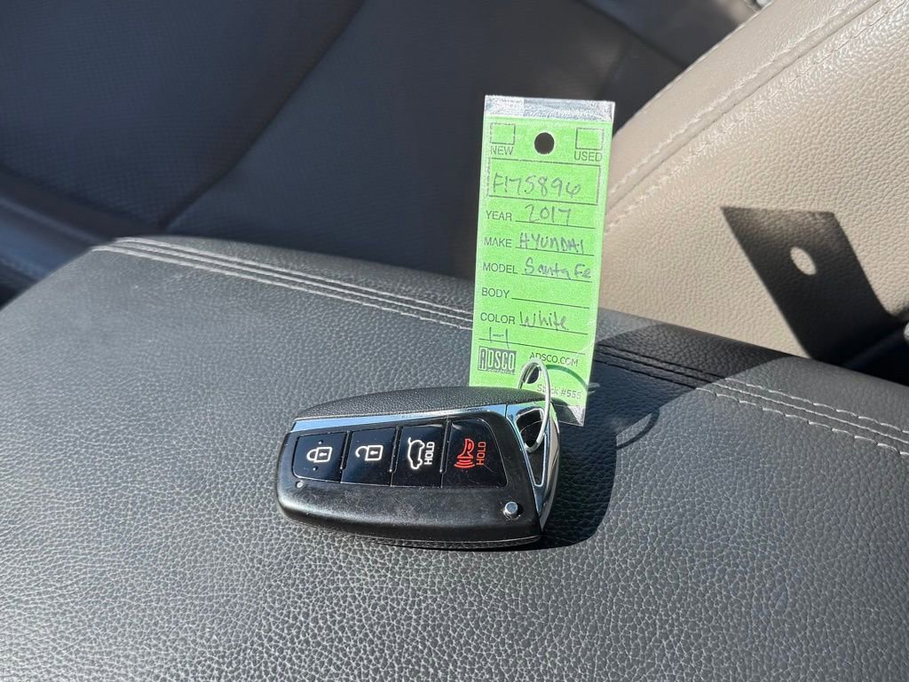 Used 2017 Hyundai Santa Fe Limited AWD/4WD image 51
