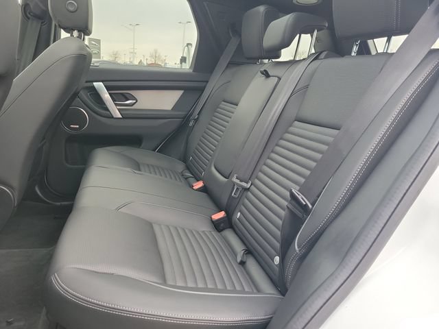 Used 2025 Land Rover Discovery Sport Dynamic SE AWD/4WD image 14
