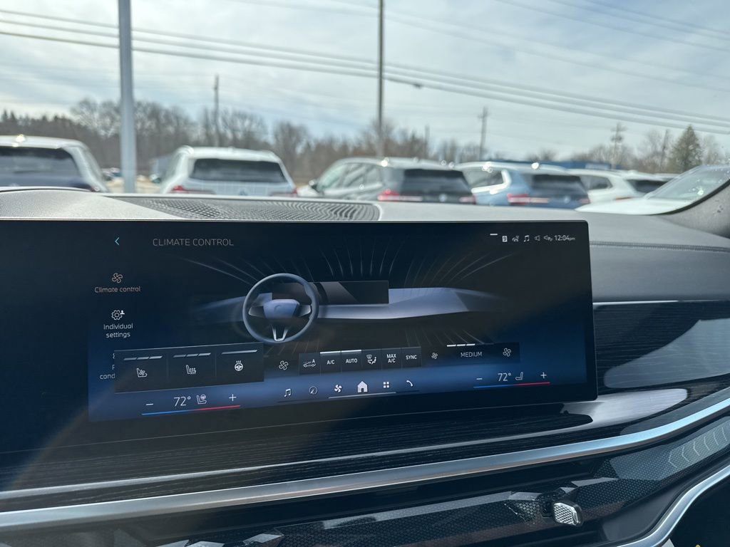 New 2026 BMW X5 xDrive50e image 18