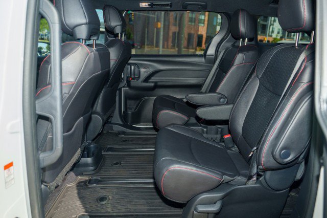 Used 2025 Toyota Sienna XSE w/ XSE Plus Package AWD/4WD image 24