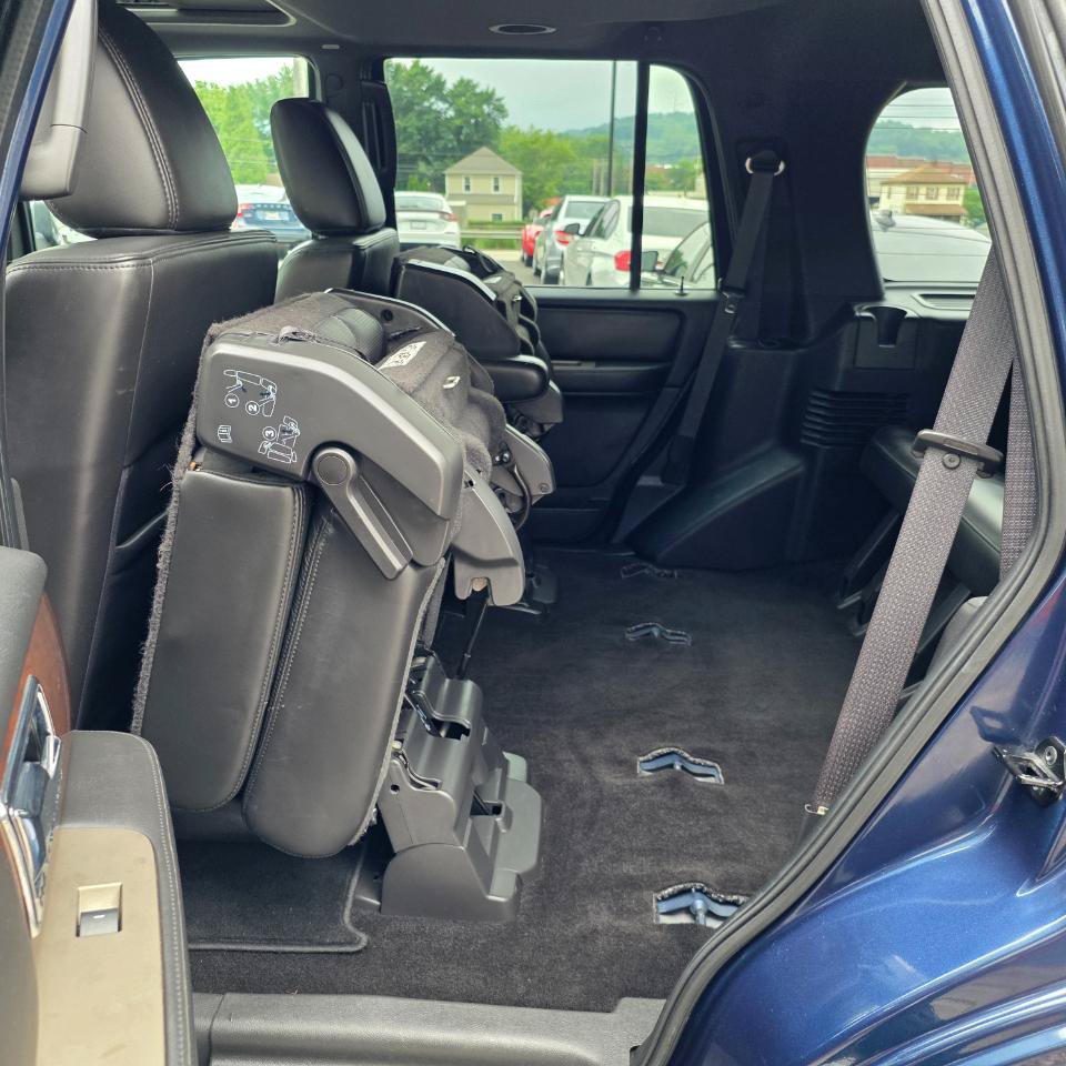 Used 2014 Lincoln Navigator 4WD image 28