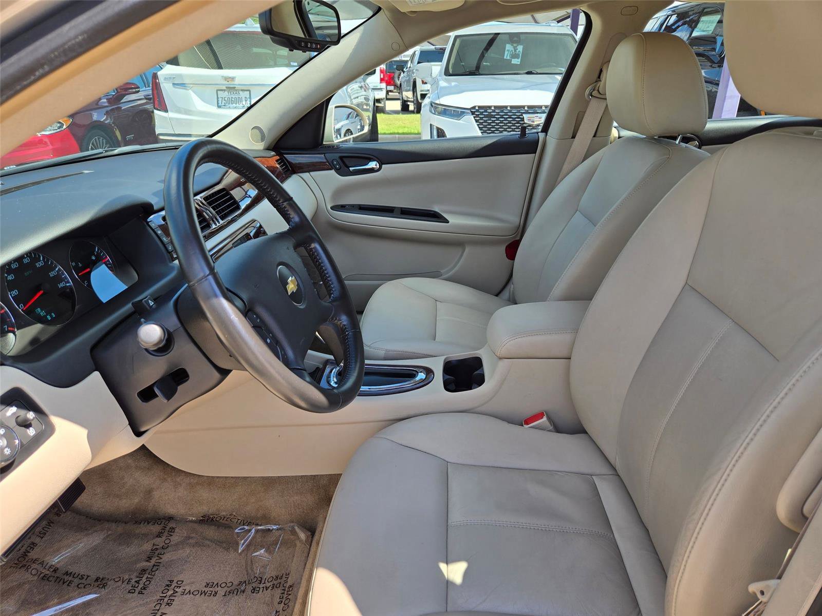 Used 2011 Chevrolet Impala LT w/ Luxury Edition Package FWD image 9