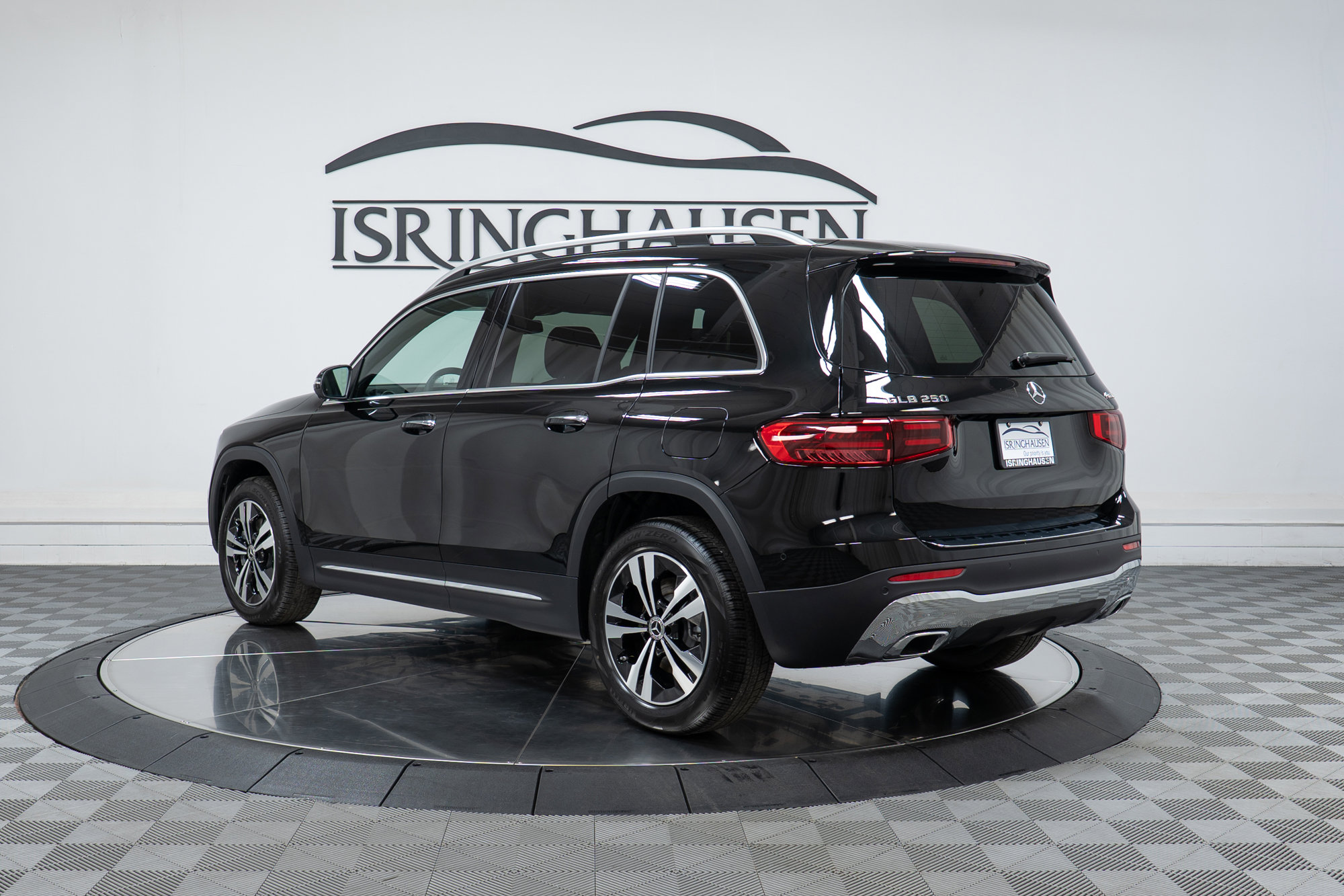 New 2026 Mercedes-Benz GLB 250 4MATIC image 7