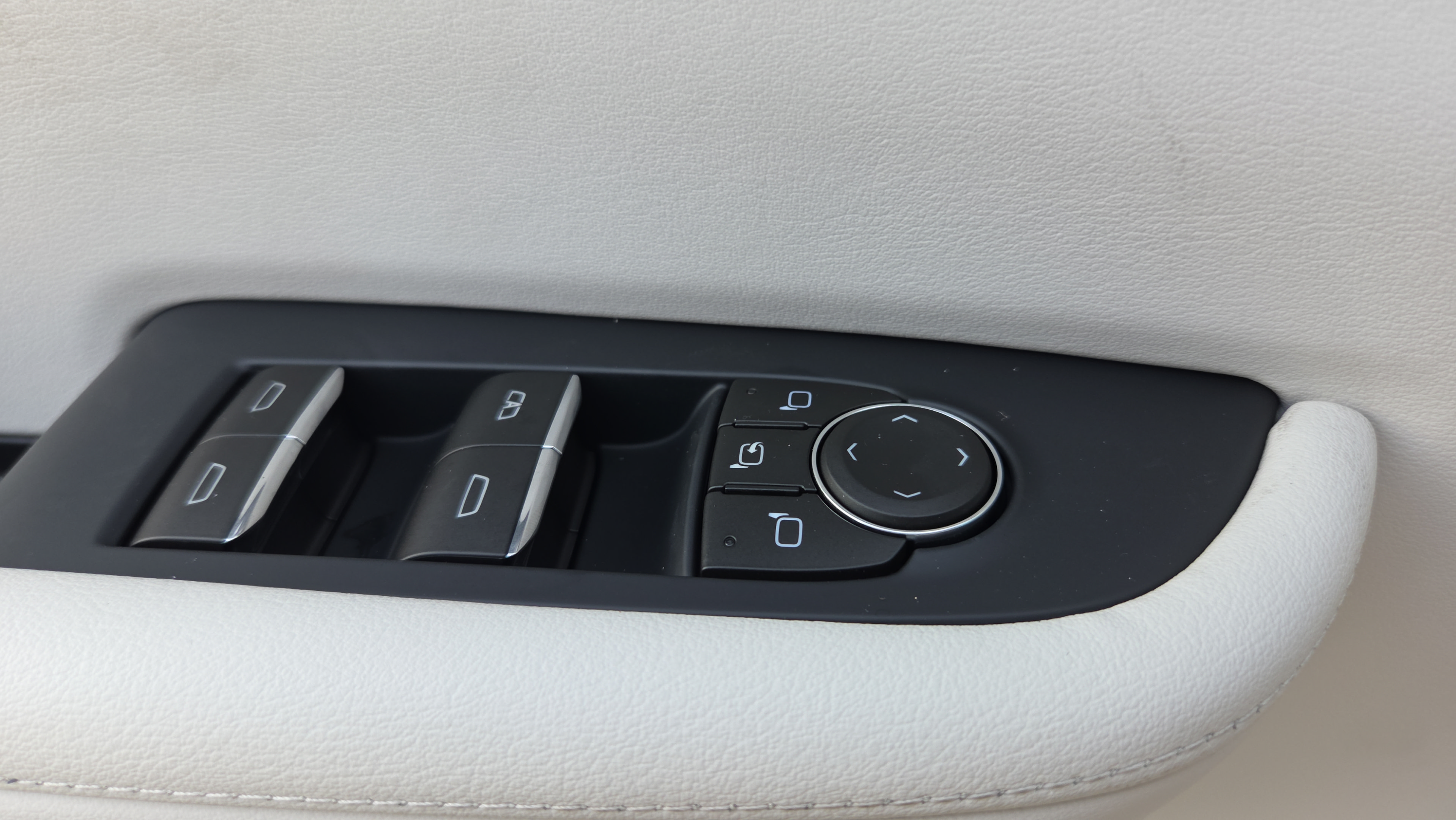New 2026 Buick Enclave Avenir w/ Super Cruise Package FWD image 29