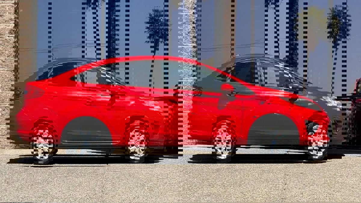 Used 2012 Ford Fiesta SE FWD image 15