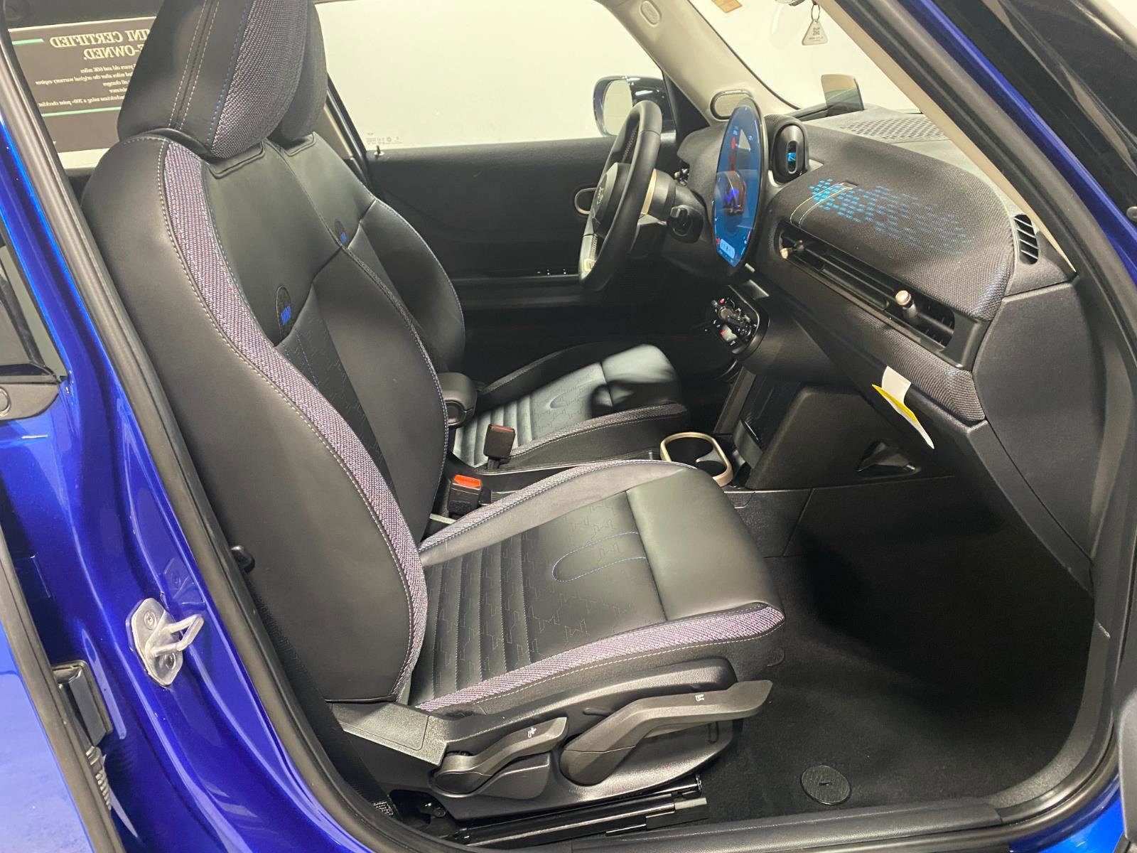 Certified 2025 MINI Cooper S image 19