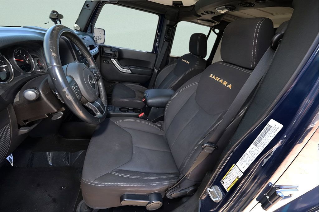 Used 2013 Jeep Wrangler Unlimited Sahara w/ Connectivity Group AWD/4WD image 11