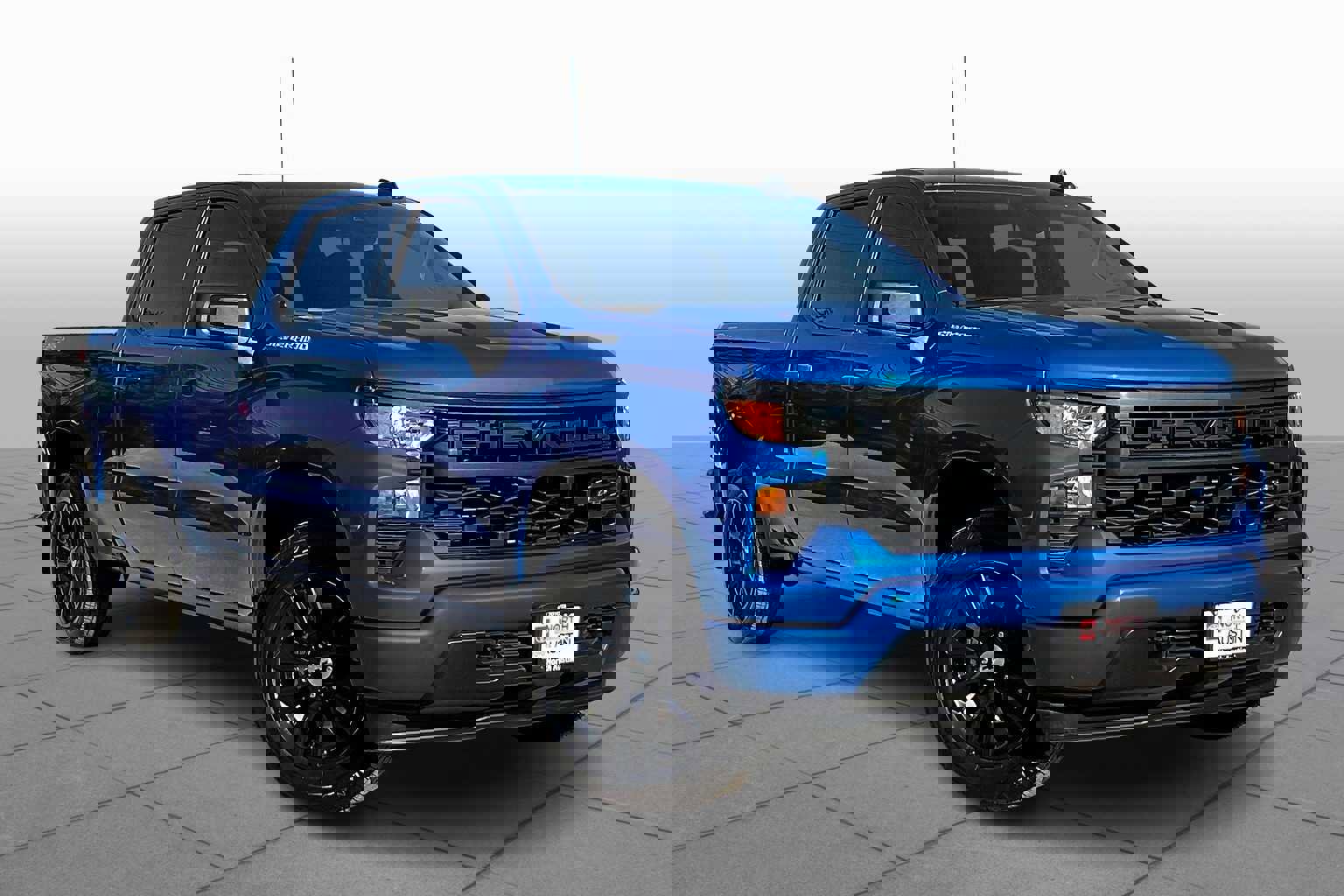 Used 2023 Chevrolet Silverado 1500 Custom image 5