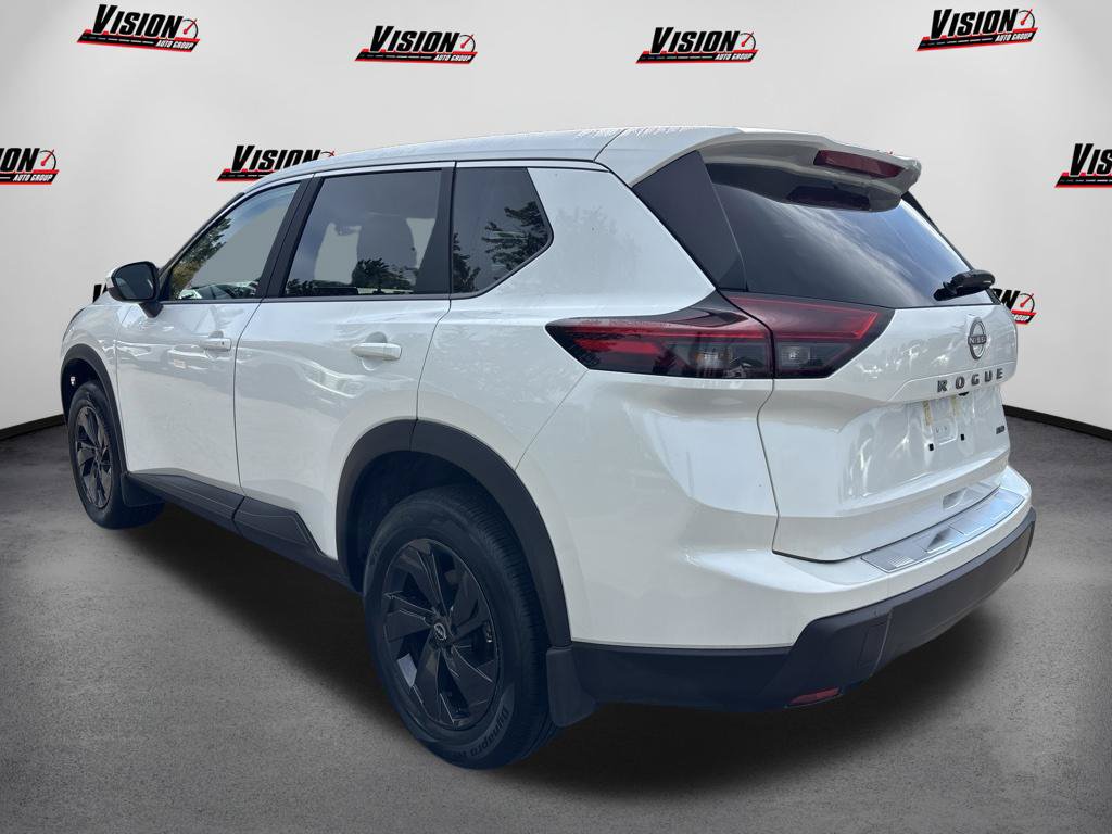 Certified 2026 Nissan Rogue SV w/ Cold Weather Package AWD/4WD image 9