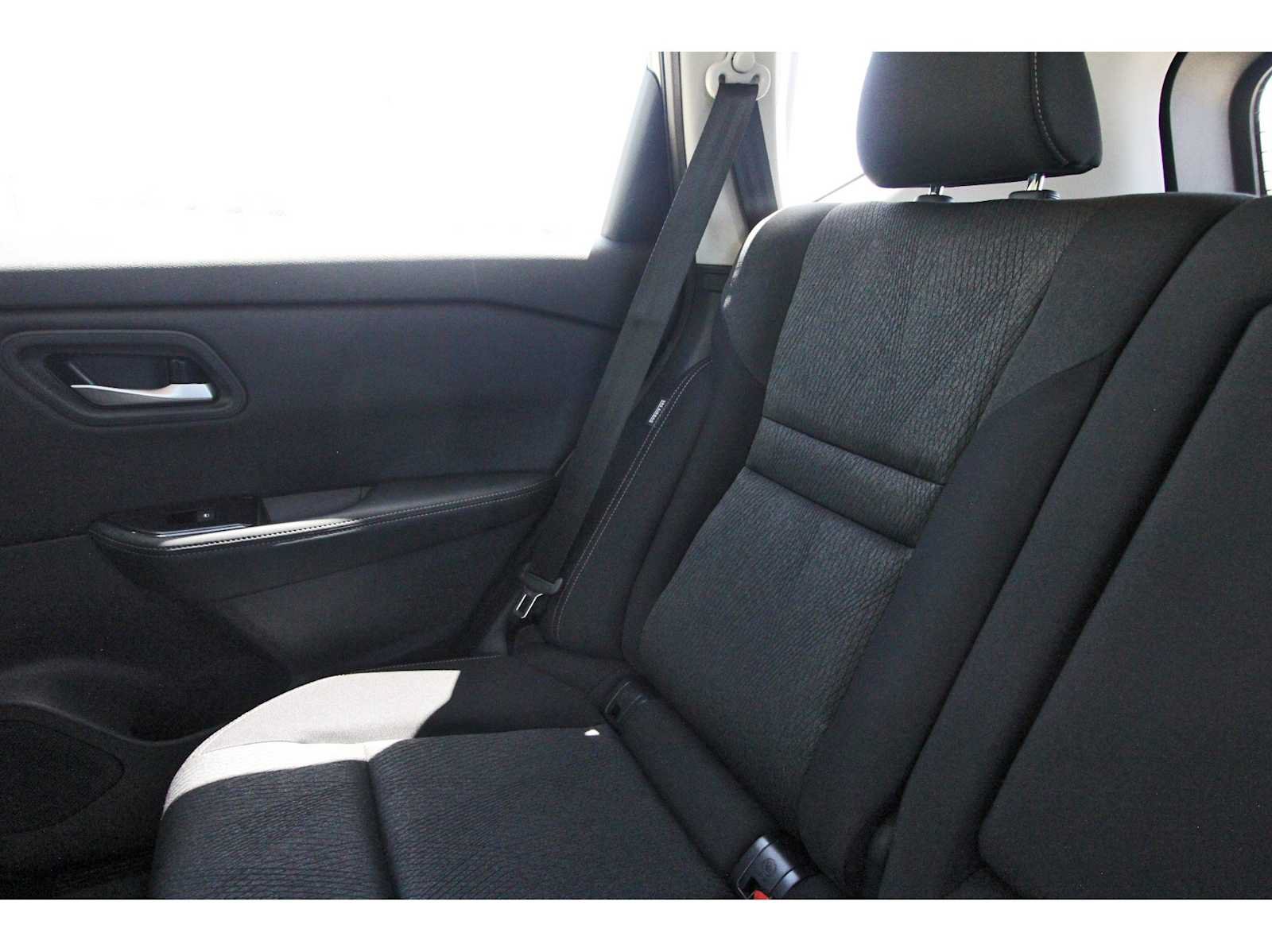 Used 2026 Nissan Rogue SV FWD image 9