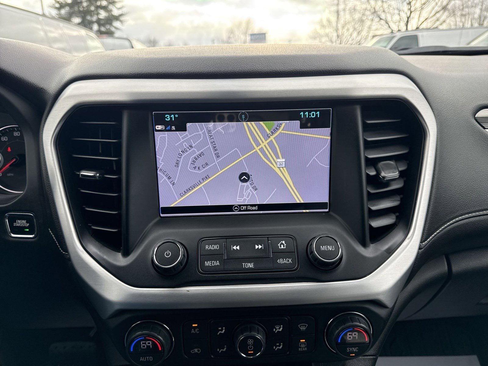 Used 2019 GMC Acadia SLT image 16