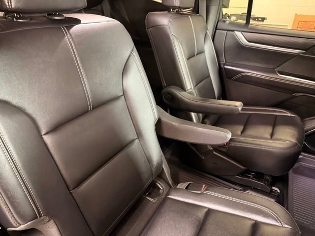 Used 2025 GMC Acadia Elevation w/ Elevation Premium Package AWD/4WD image 30