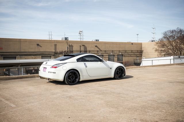 Used 2006 Nissan 350Z Coupe w/ (N93) Cargo Convenience Pkg image 36