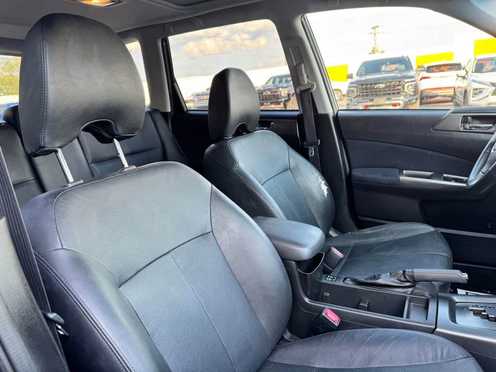 Used 2011 Subaru Forester 2.5X Limited AWD/4WD image 39