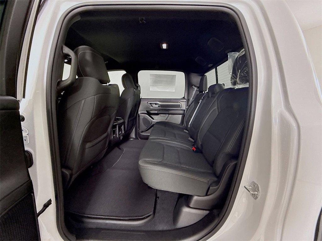New 2026 RAM 1500 4x4 Crew Cab image 24