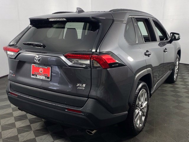 Used 2023 Toyota RAV4 XLE Premium AWD/4WD image 9
