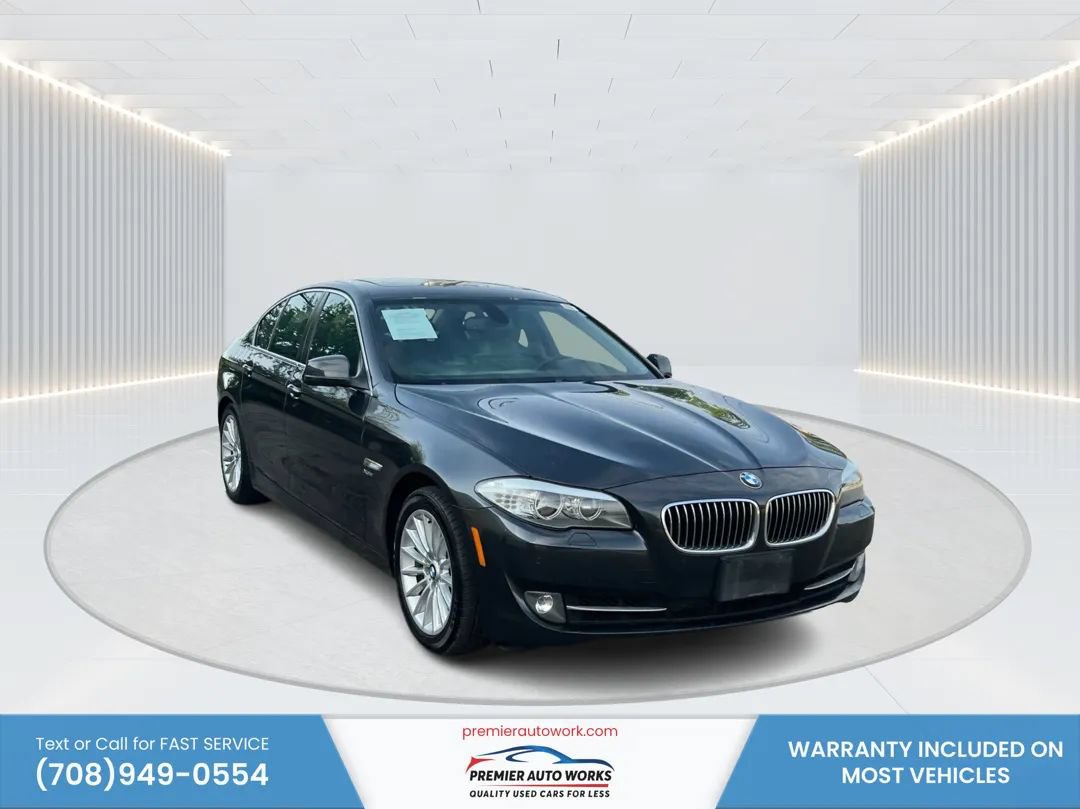 Used 2011 BMW 535i xDrive Sedan AWD/4WD image 3