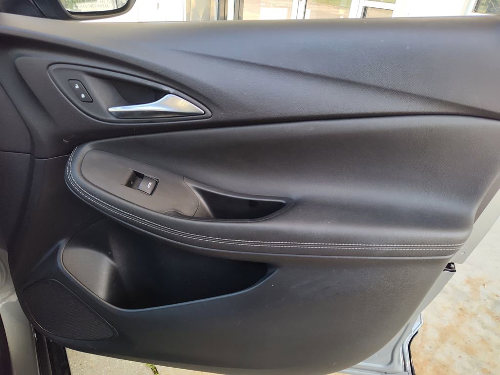 Used 2024 Buick Encore GX Sport Touring w/ Comfort Package image 31