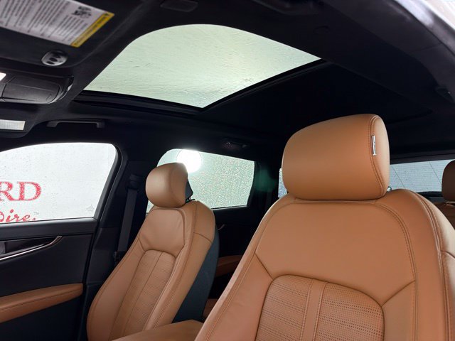 Certified 2022 Lincoln Nautilus Black Label w/ Class II Trailer Tow Package AWD/4WD image 26