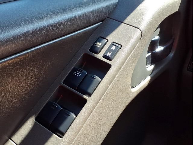 Used 2012 Nissan Frontier PRO-4X w/ Pro-4x Luxury Pkg AWD/4WD image 25