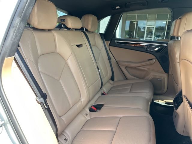 Used 2019 Porsche Macan image 41
