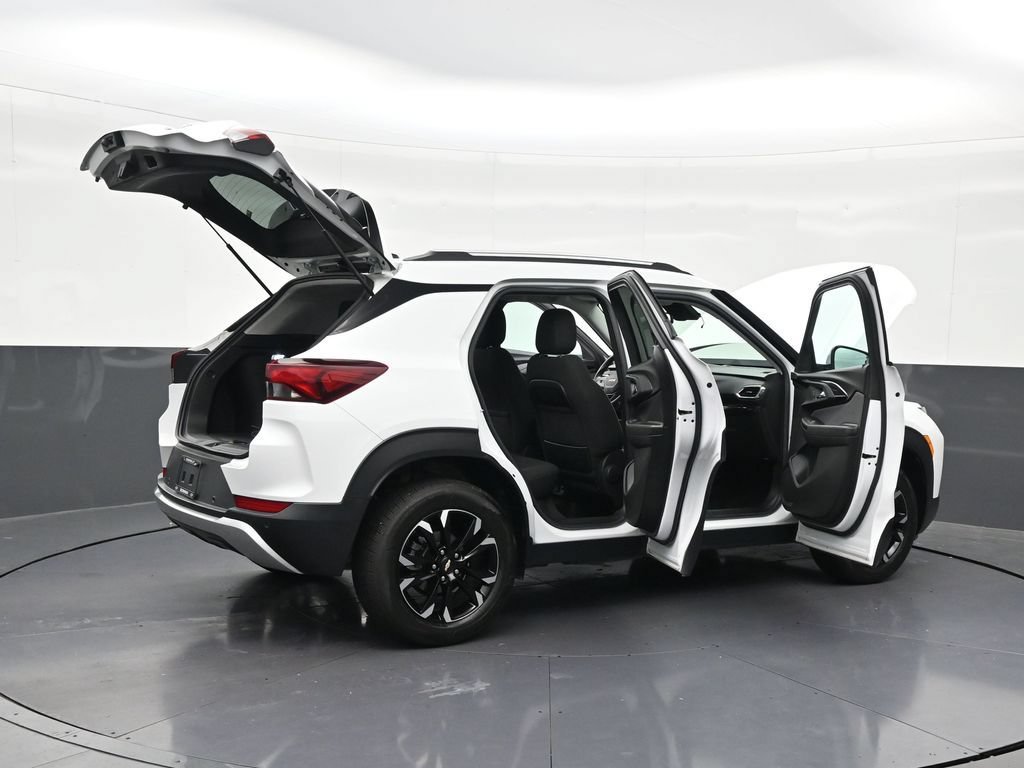 Used 2023 Chevrolet TrailBlazer LT w/ Convenience Package AWD/4WD image 31