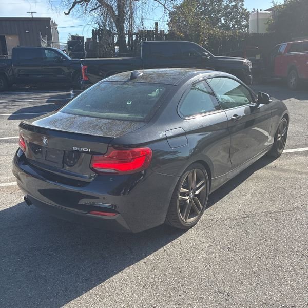 Used 2019 BMW 230i Coupe video 2