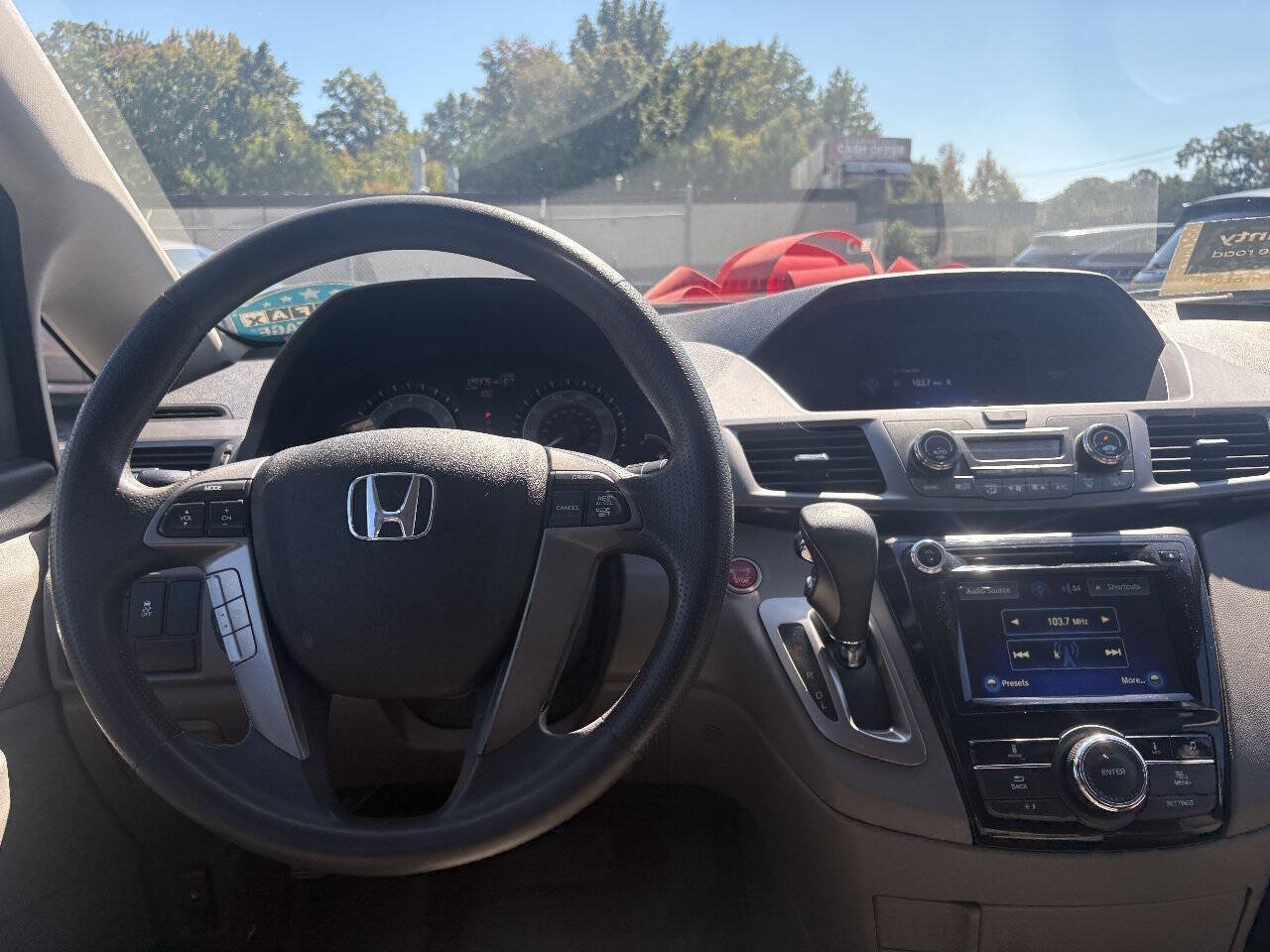 Used 2014 Honda Odyssey EX image 16