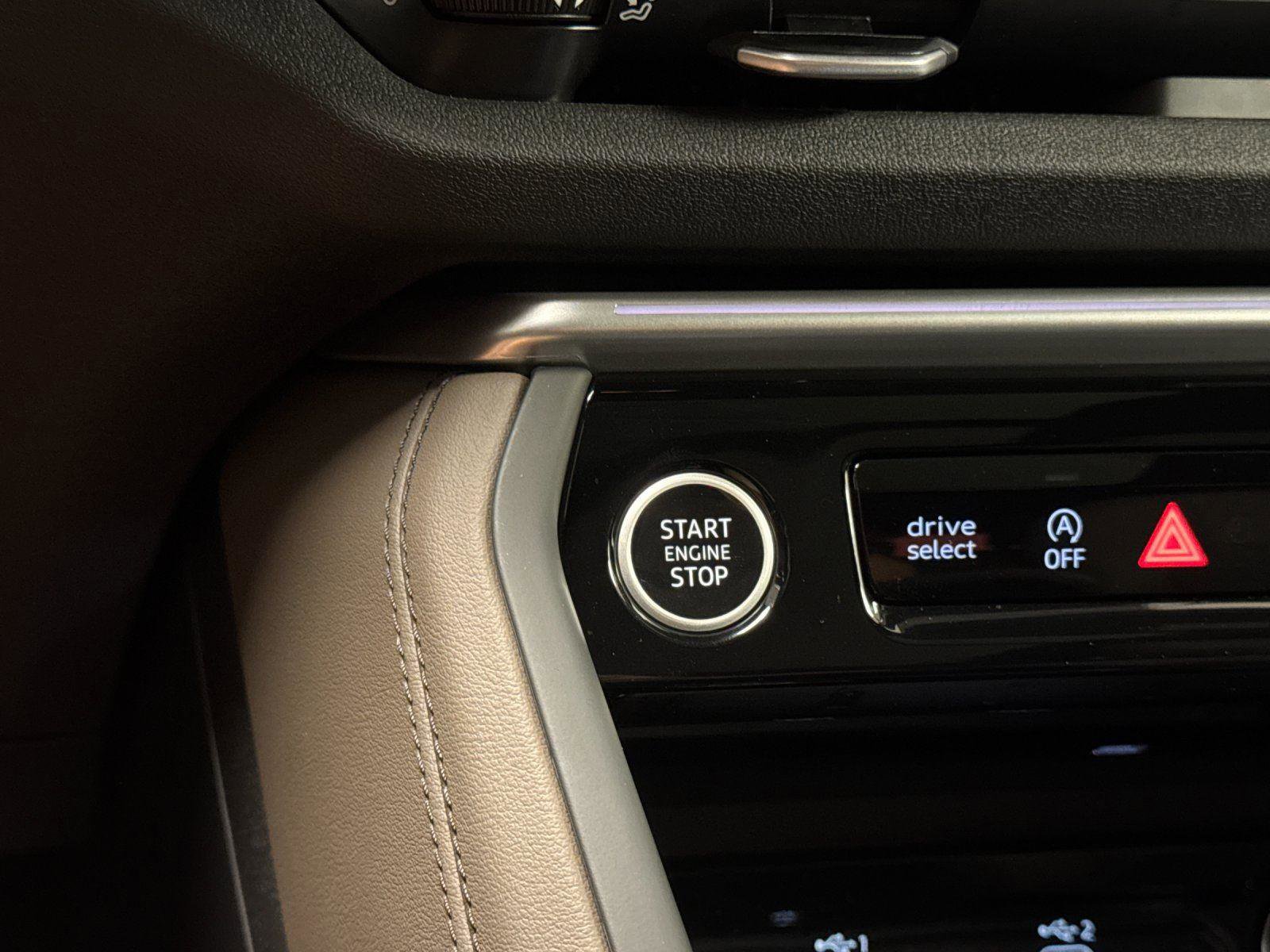 Certified 2025 Audi Q5 Premium Plus w/ Premium Plus image 23