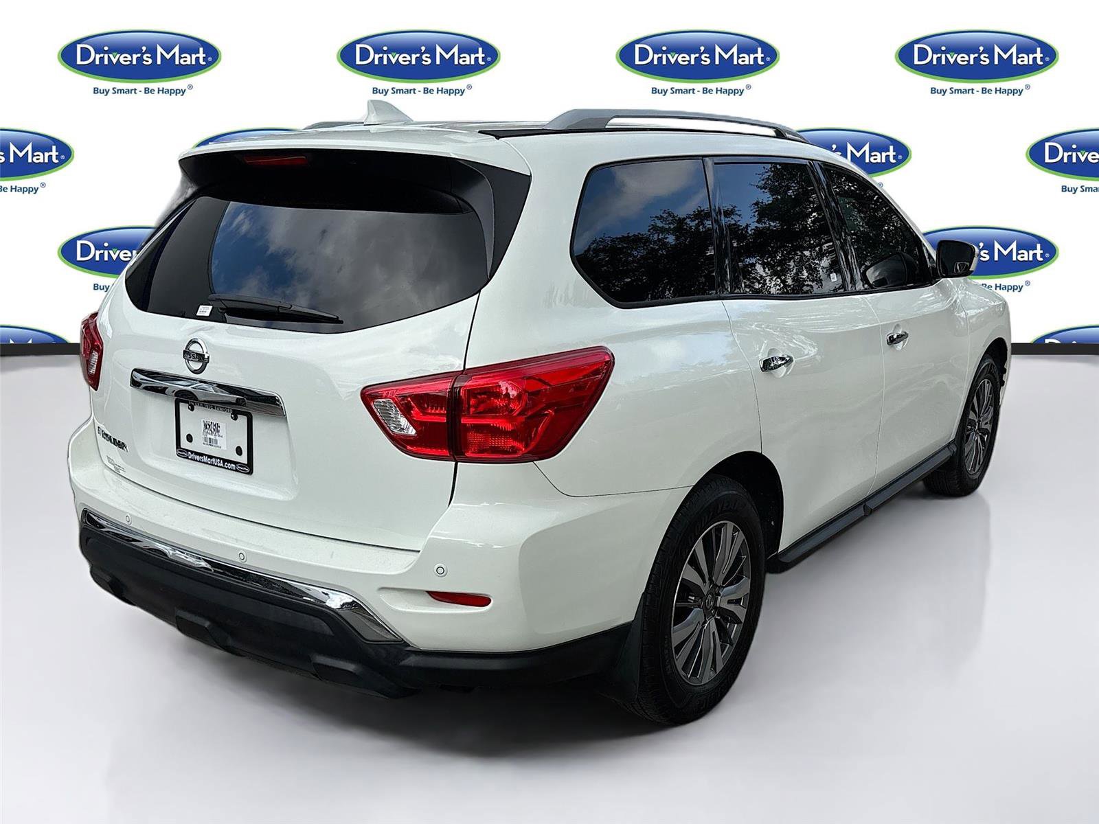 Used 2019 Nissan Pathfinder S FWD image 7
