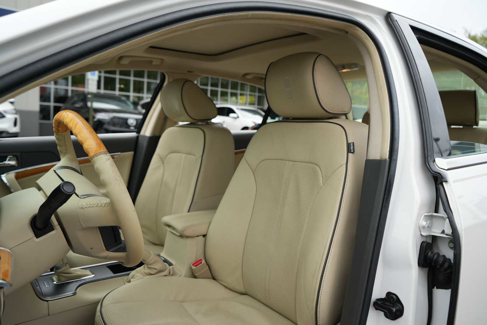 Used 2011 Lincoln MKZ AWD image 17