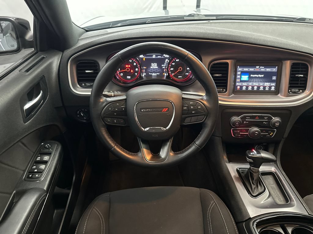 Used 2022 Dodge Charger SXT w/ Driver Convenience Group RWD image 22