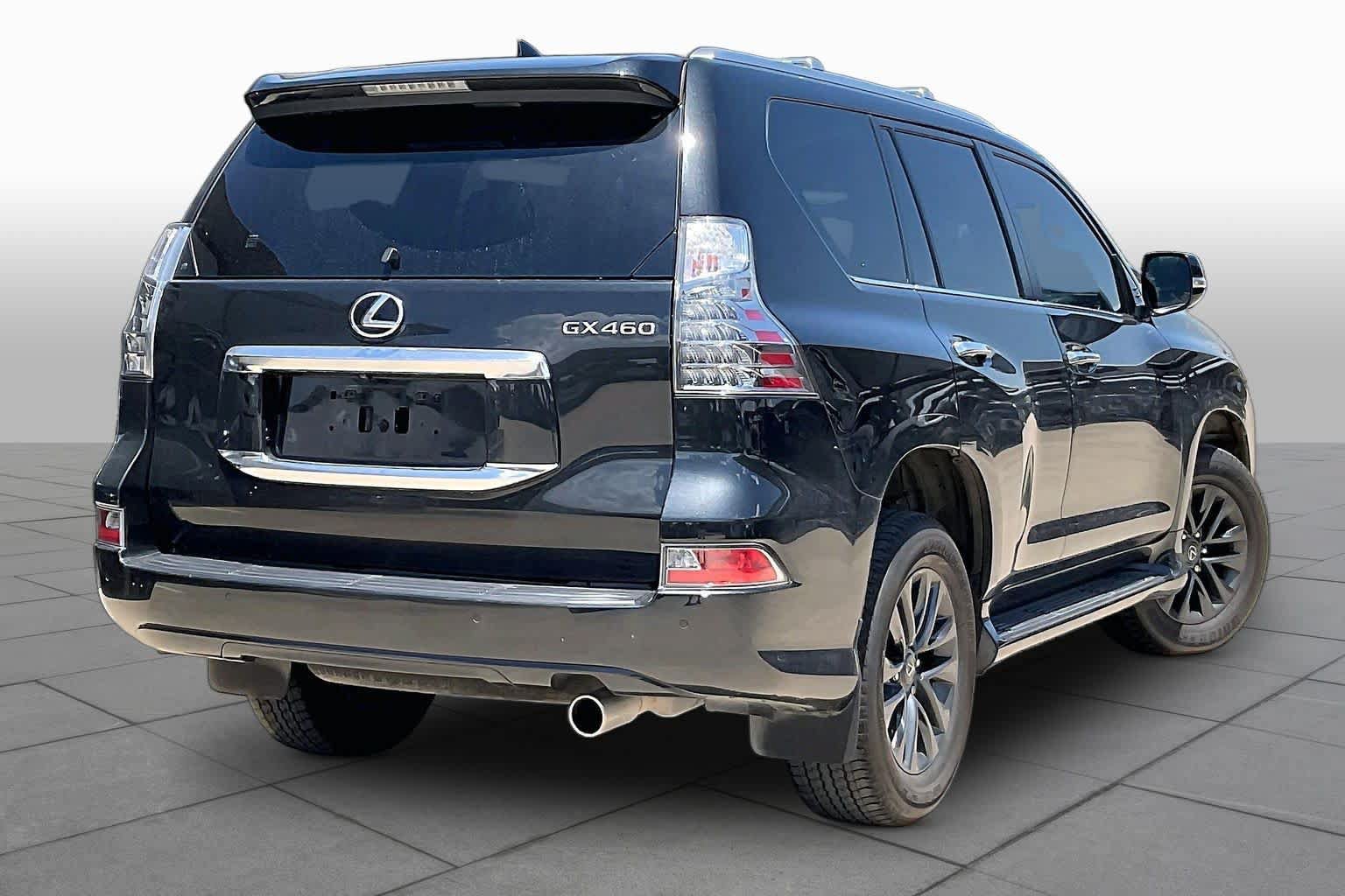 Used 2023 Lexus GX 460 Premium w/ Premium Package AWD/4WD image 12