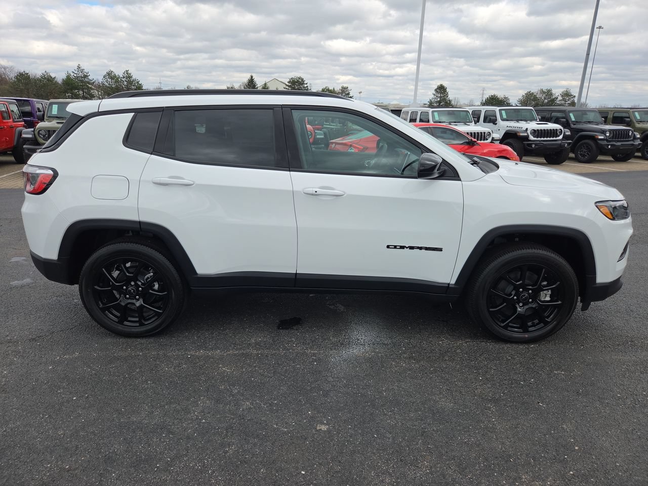 New 2026 Jeep Compass Latitude AWD/4WD image 8