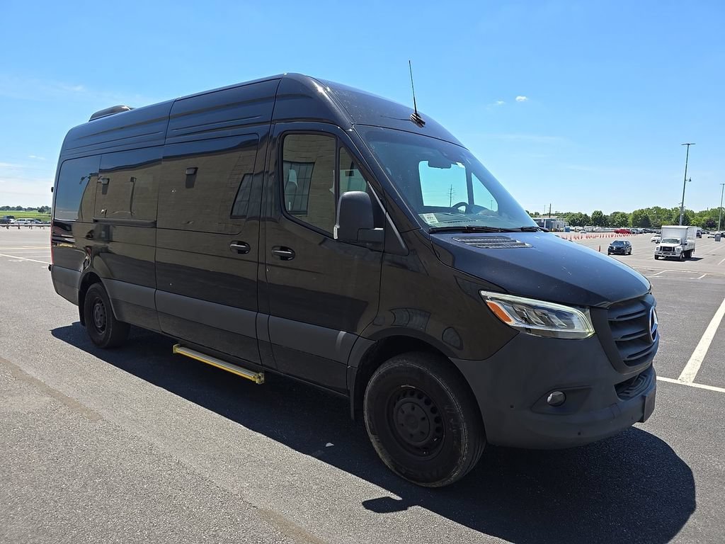 Used 2024 Mercedes-Benz Sprinter 2500 image 3