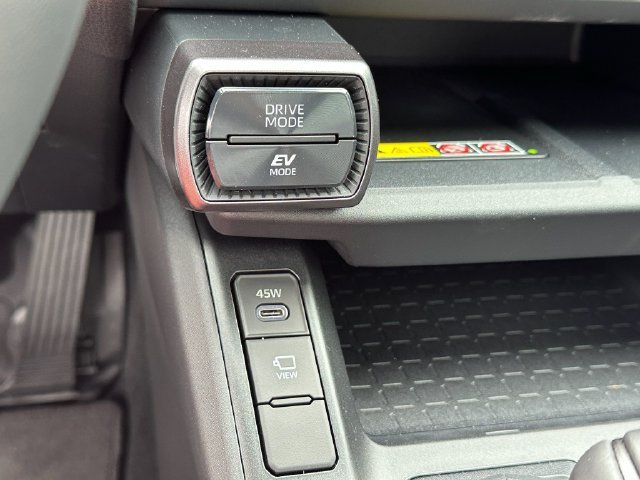 New 2026 Toyota RAV4 XSE w/ Weather Package AWD/4WD image 19