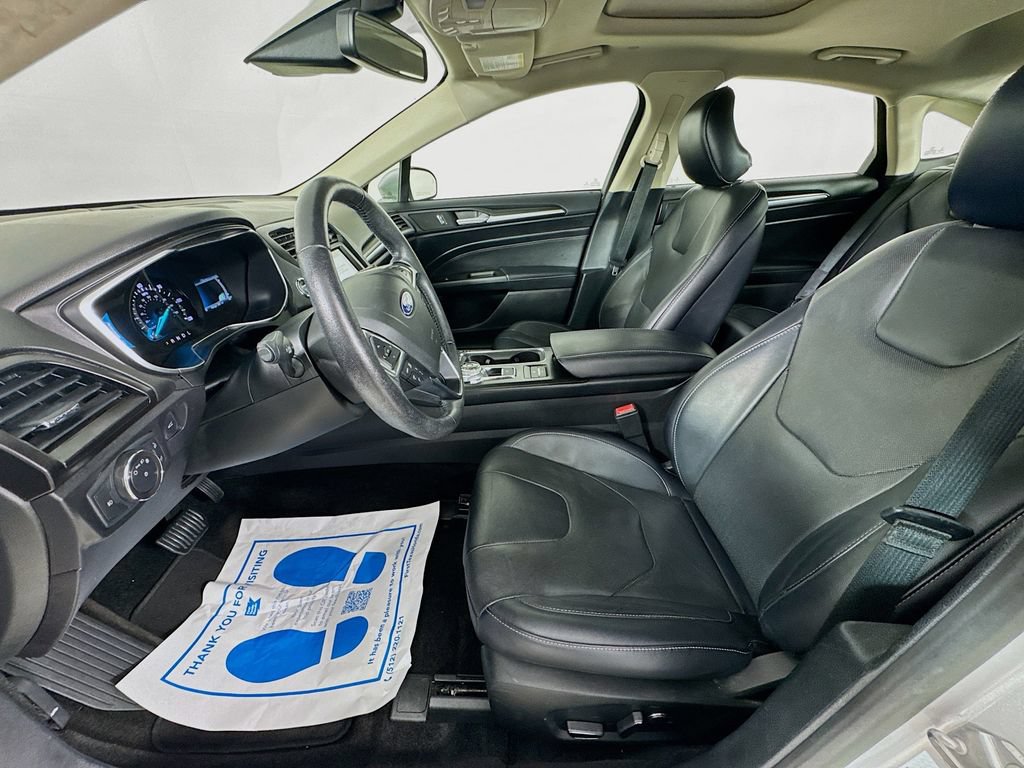 Used 2019 Ford Fusion Titanium FWD image 26