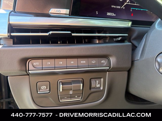 Certified 2026 Cadillac Escalade Luxury w/ Touring Package AWD/4WD image 28