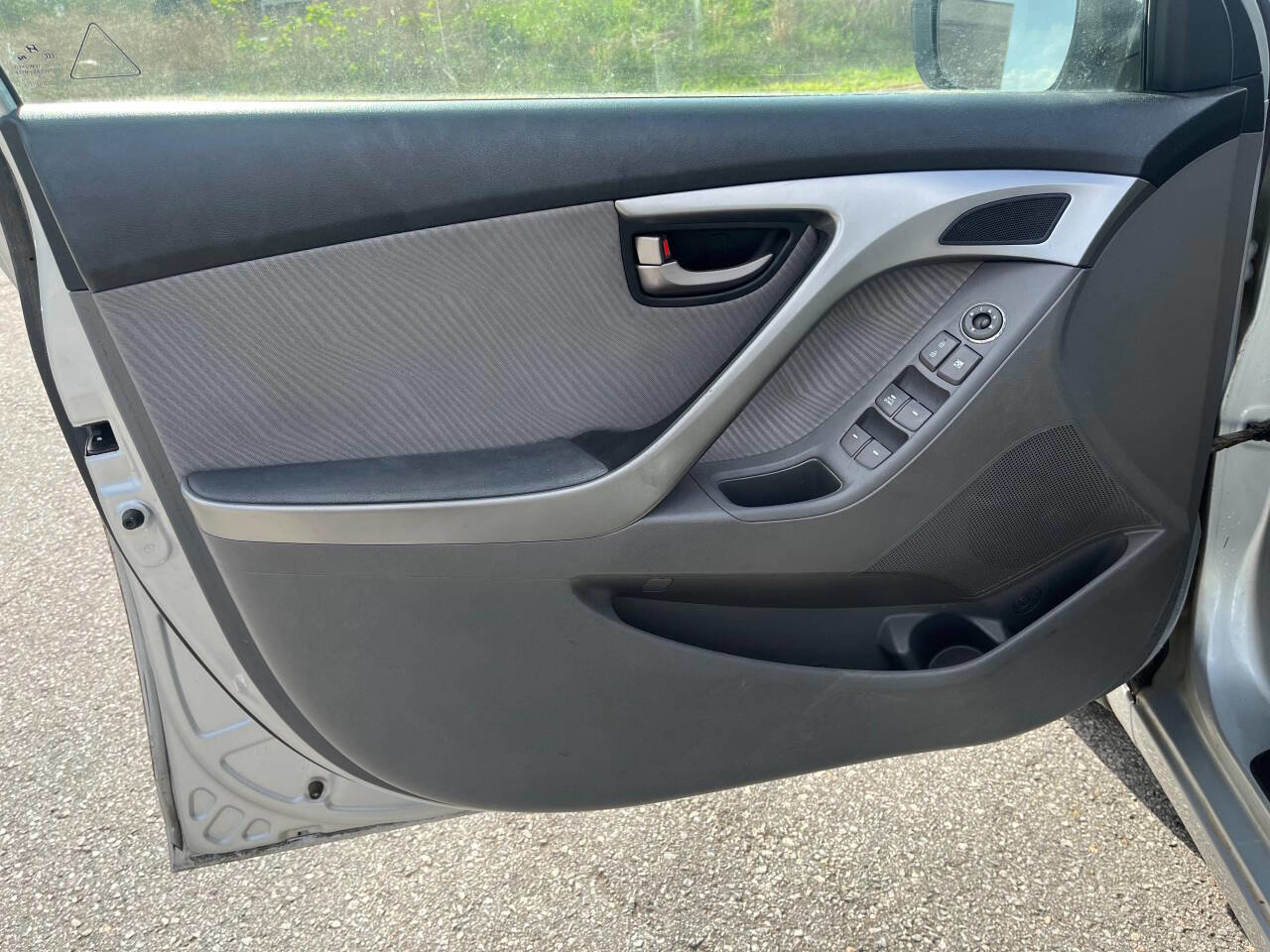 Used 2012 Hyundai Elantra GLS w/ Preferred Pkg 3 FWD image 7