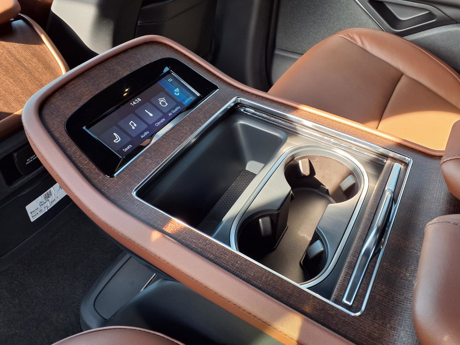 New 2026 Lincoln Navigator Reserve image 8