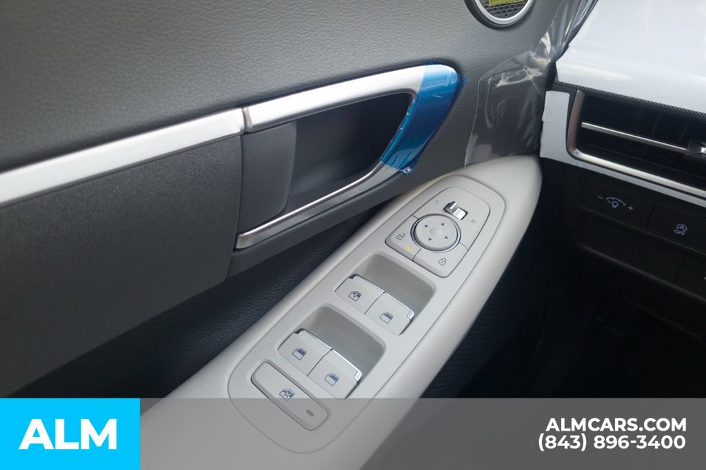 Certified 2025 Hyundai Sonata SE FWD image 28