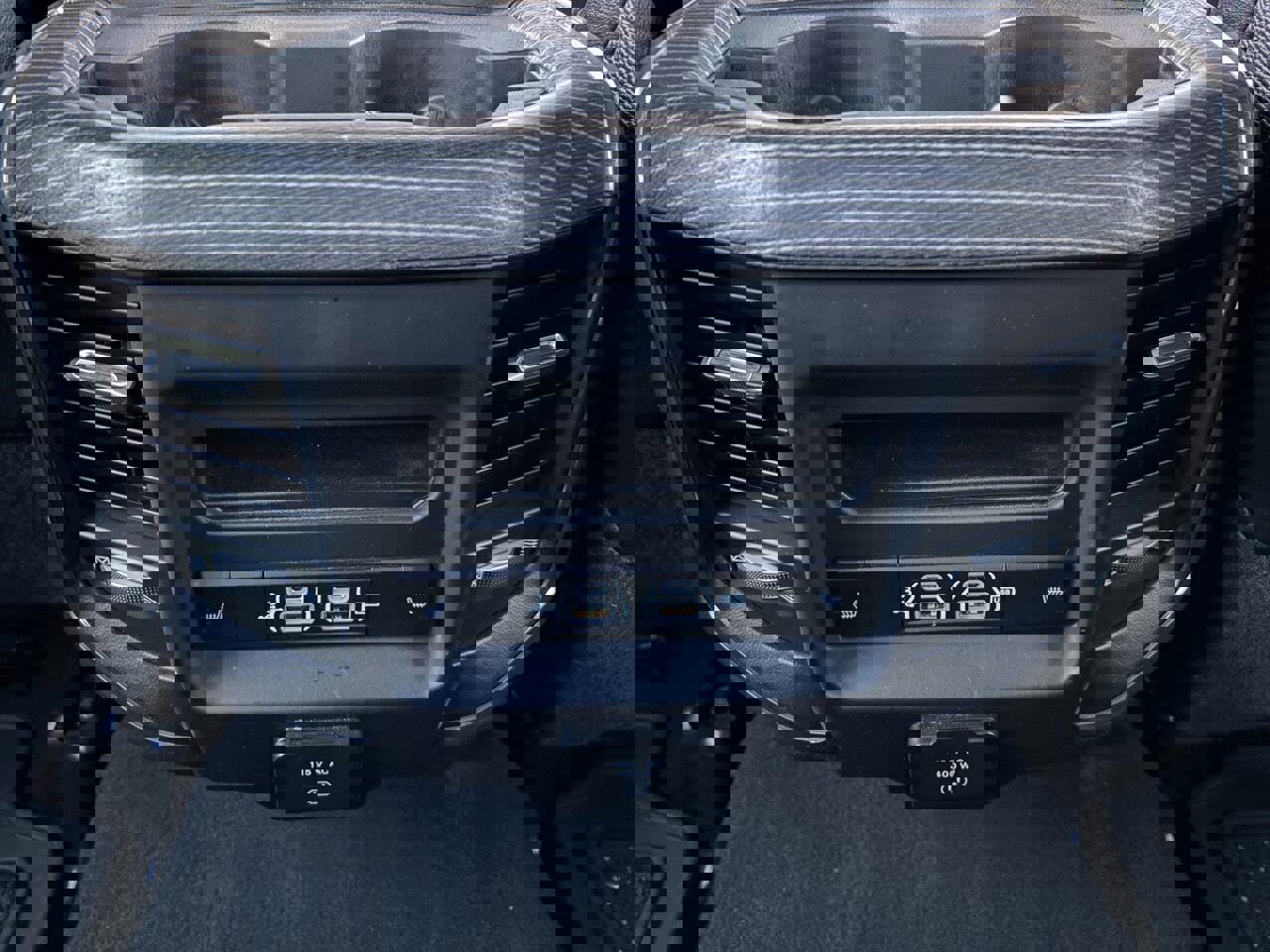 Used 2019 RAM 2500 Limited image 33