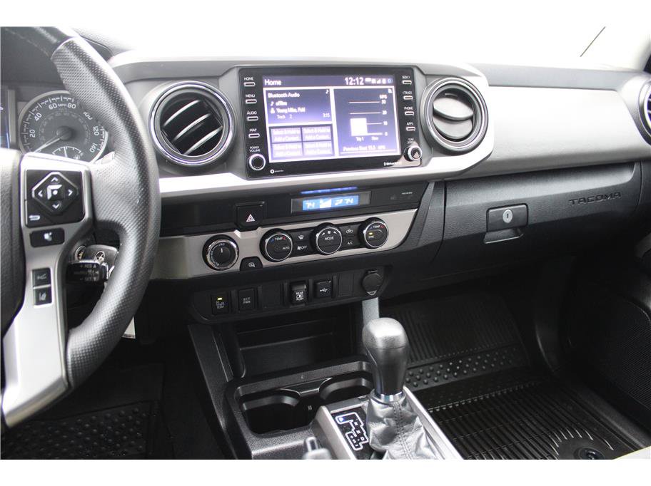 Used 2022 Toyota Tacoma SR5 w/ Technology Package AWD/4WD image 22