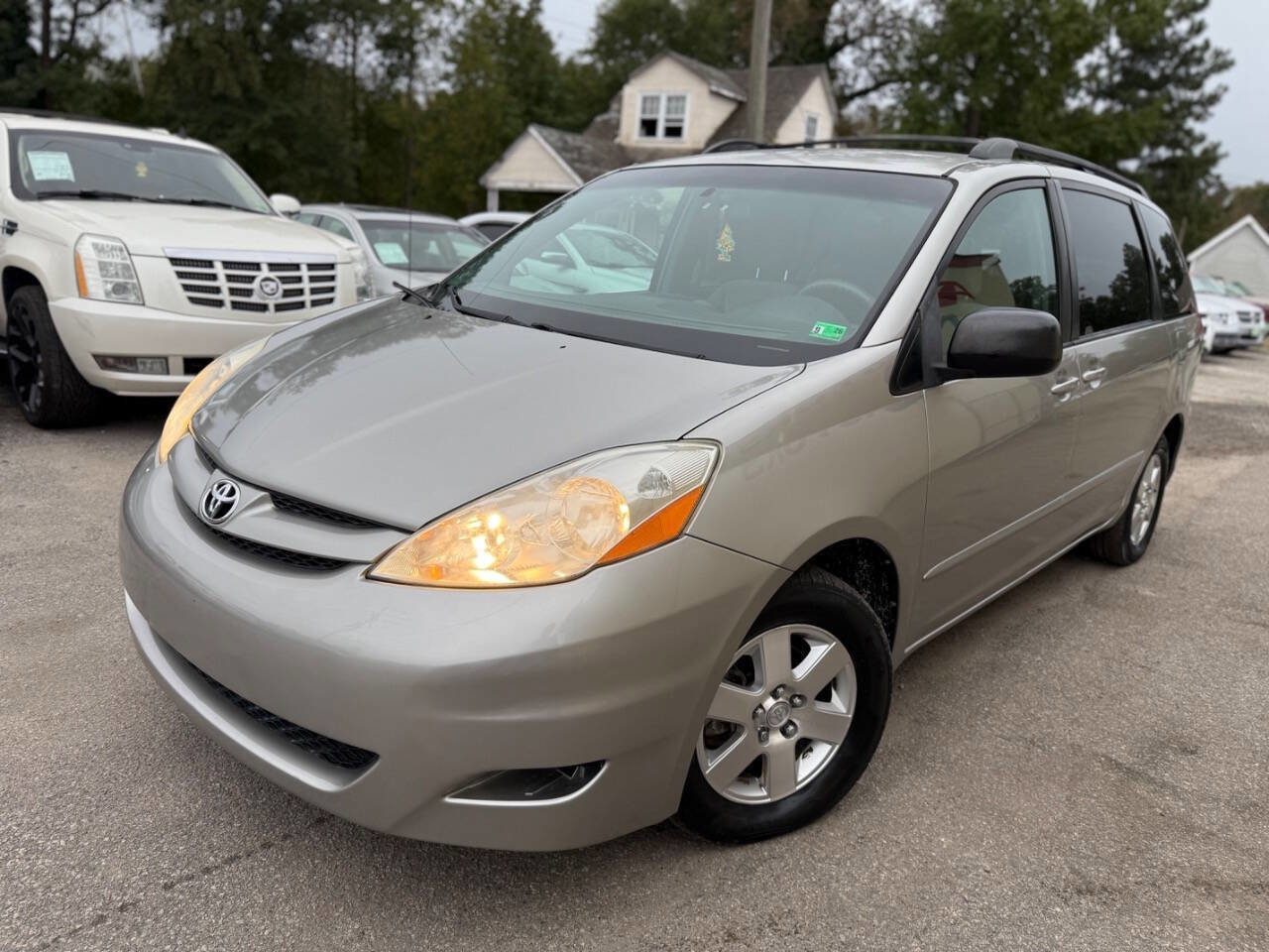 Used 2009 Toyota Sienna CE