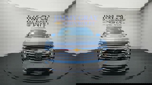 New 2026 Chevrolet Suburban Premier image 8