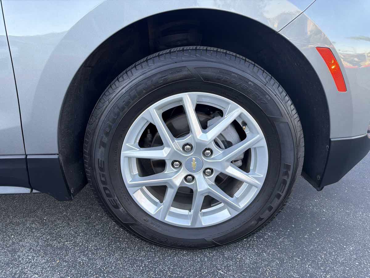 Used 2023 Chevrolet Equinox LS image 51