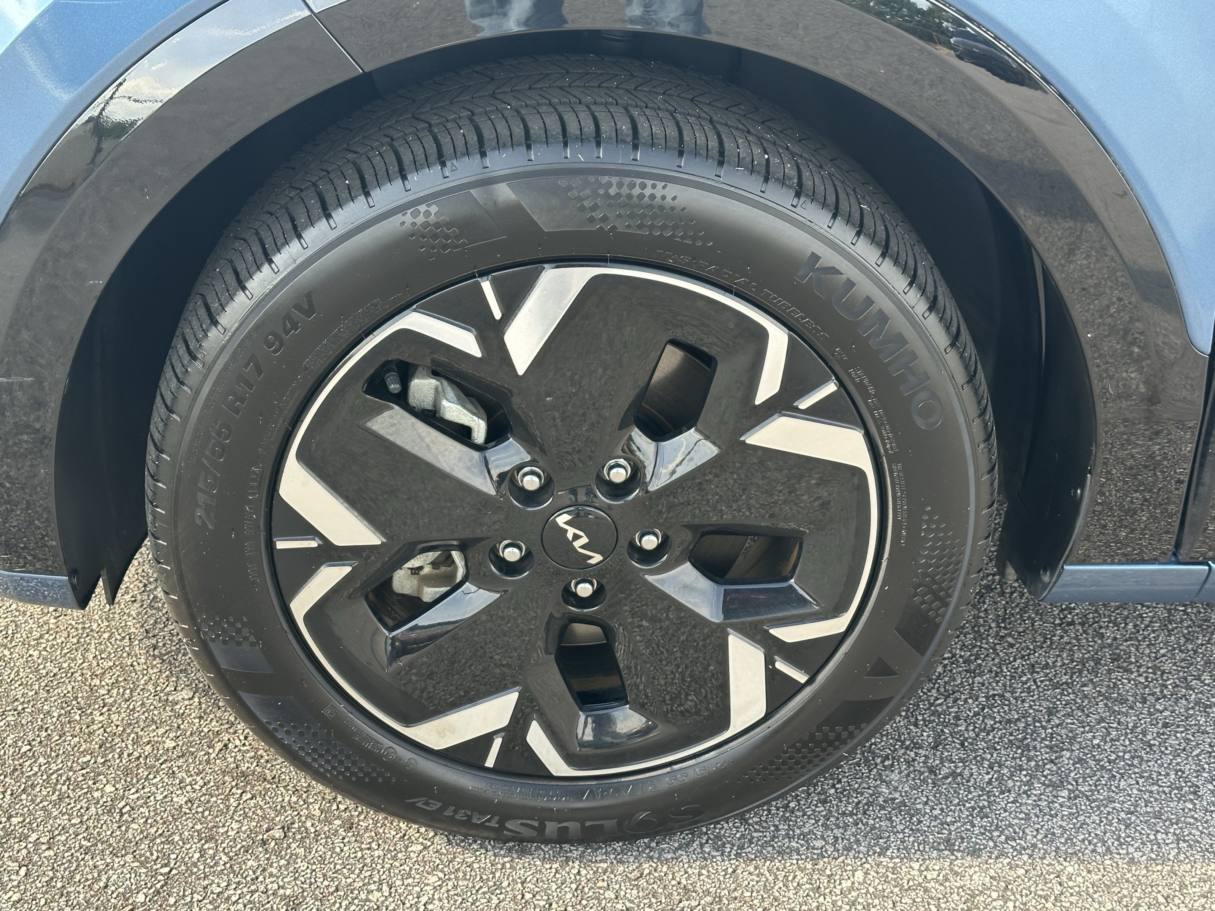 Used 2024 Kia Niro Wind w/ Wind Preserve Package FWD image 11