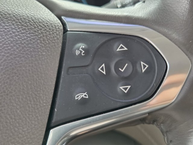 Used 2020 Chevrolet Traverse Premier FWD image 34