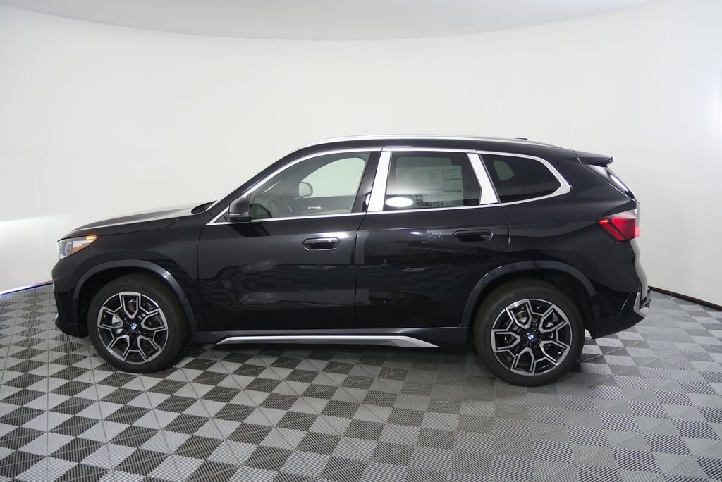 Used 2025 BMW X1 xDrive28i AWD/4WD image 6