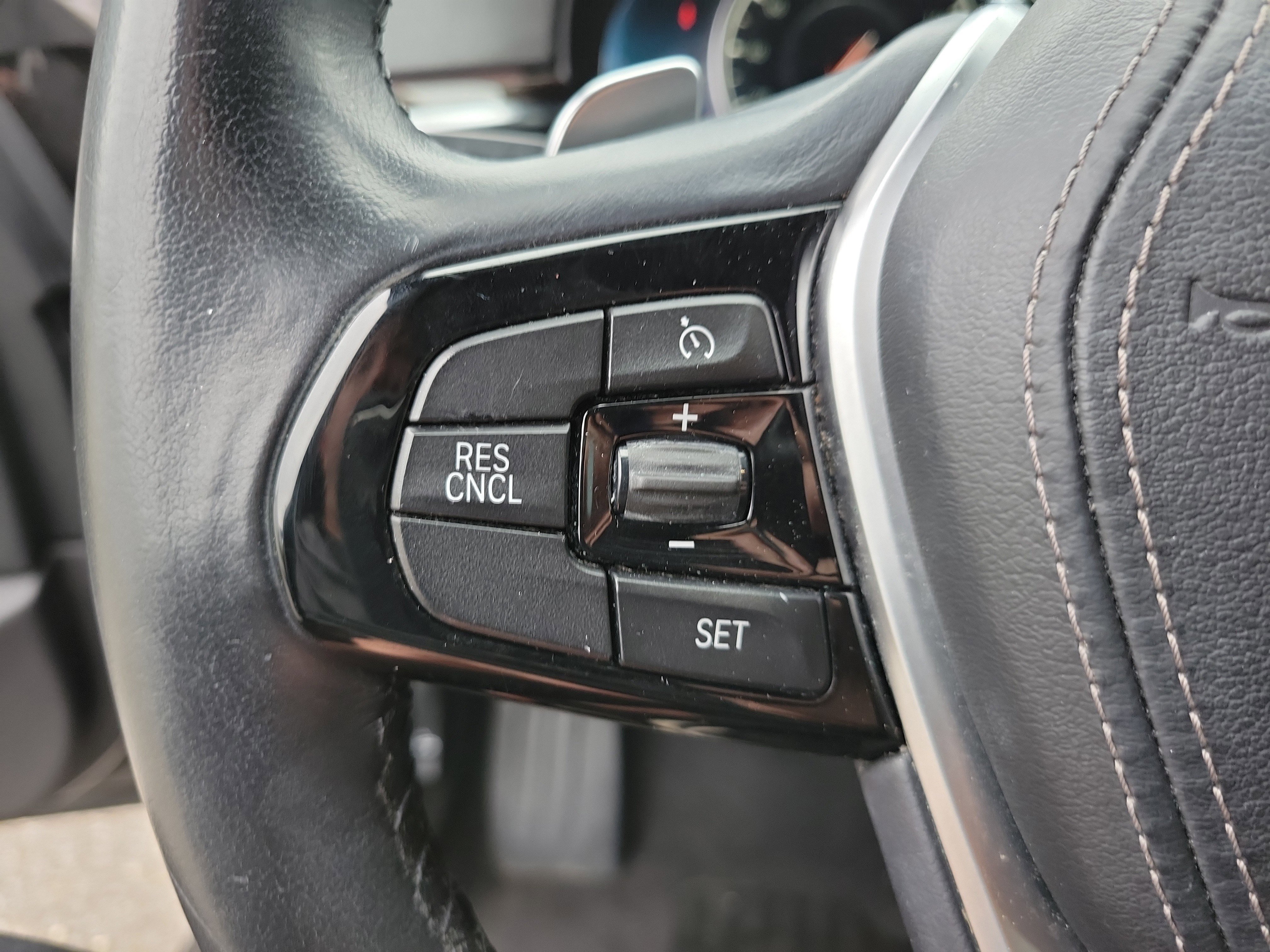 Used 2018 BMW 540i xDrive AWD/4WD image 21